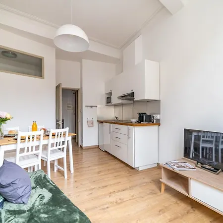 Un Pied à Terre Avec Terrasse à La Cathédrale - Nuit à