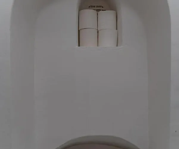 Apartment Un Pied A Terre Avec Terrasse A La Cathedrale - Nuit A