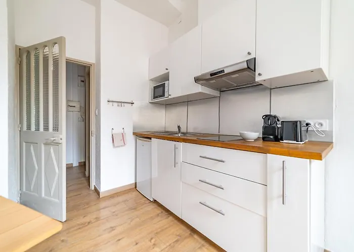 Appartamento Un Pied à Terre Avec Terrasse à La Cathédrale - Nuit à